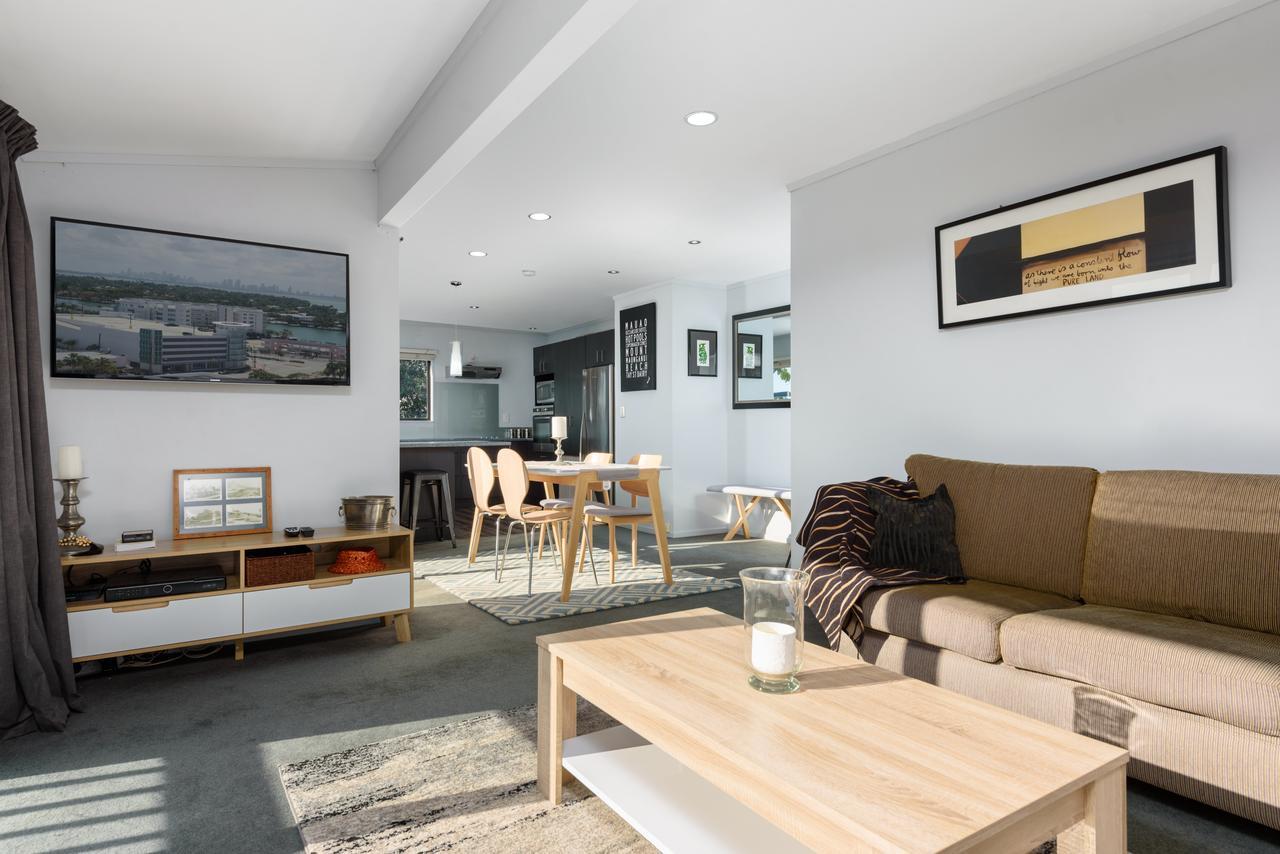 Convenient Family Bach With Easy Access To Blake Park The Beach And Downtown Mount Maunganui Dış mekan fotoğraf